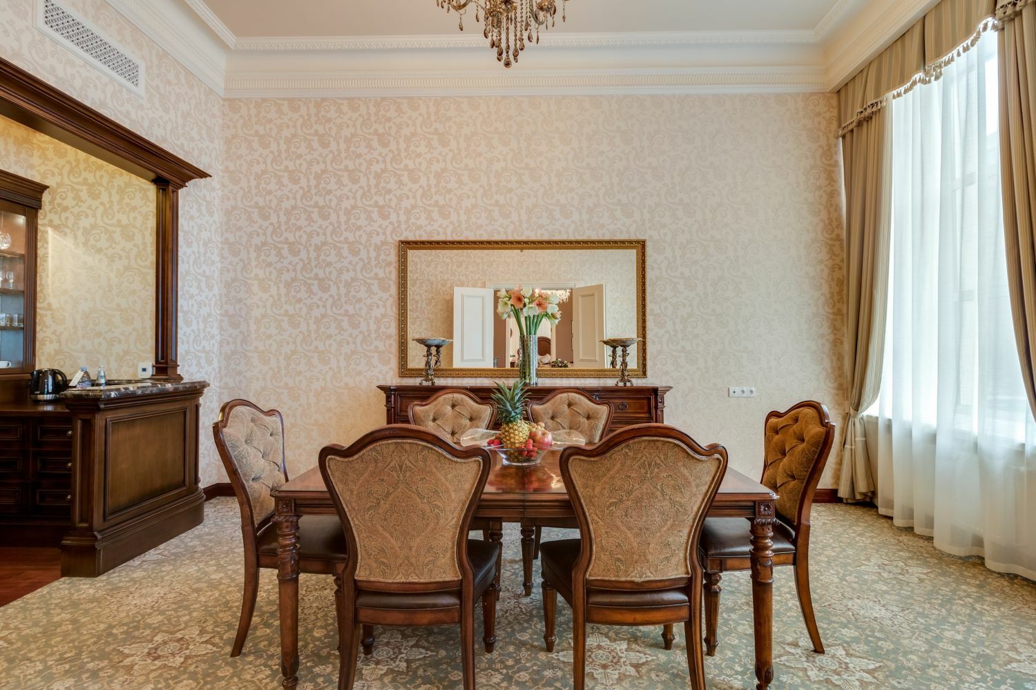 Alfavito Hotel Kyiv